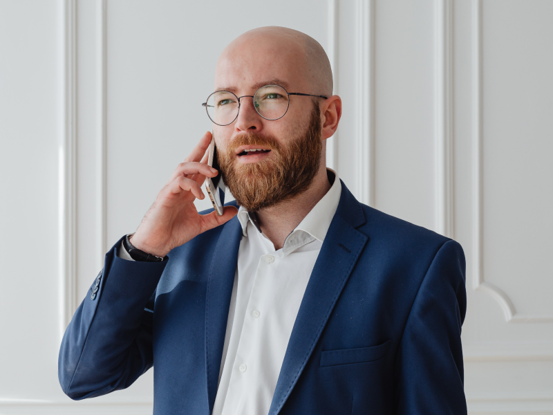 men's fashion with glasses
